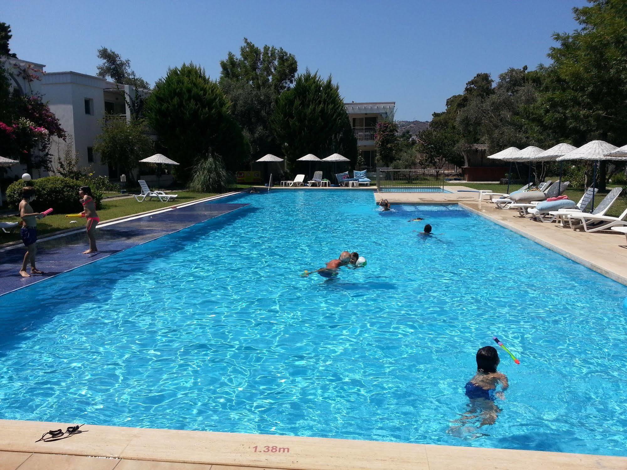 Muskebi Apart Otel Ortakent Extérieur photo